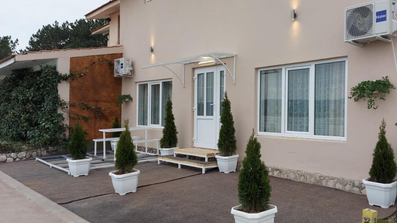 Fenix Apartment & Rooms Vinci المظهر الخارجي الصورة